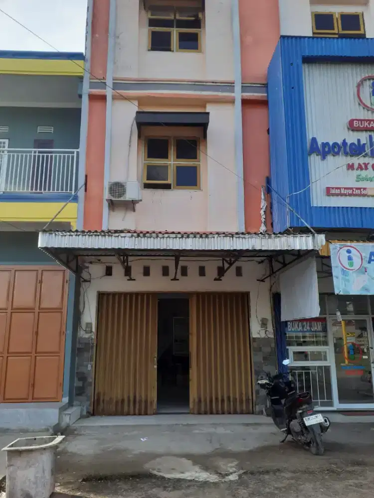 Dijual cepat ruko 3 lantai lokasi strategis