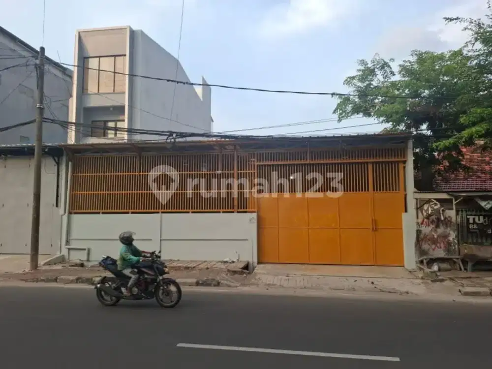Gudang Siap Pakai Lokasi Strategis Jalan Besarkareng, Cr 568