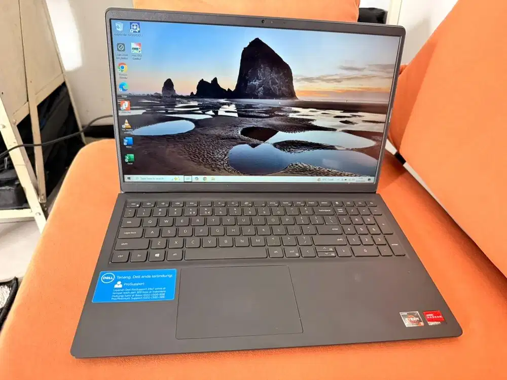 Laptop Desain Dell 15 3515 Ryzen 3