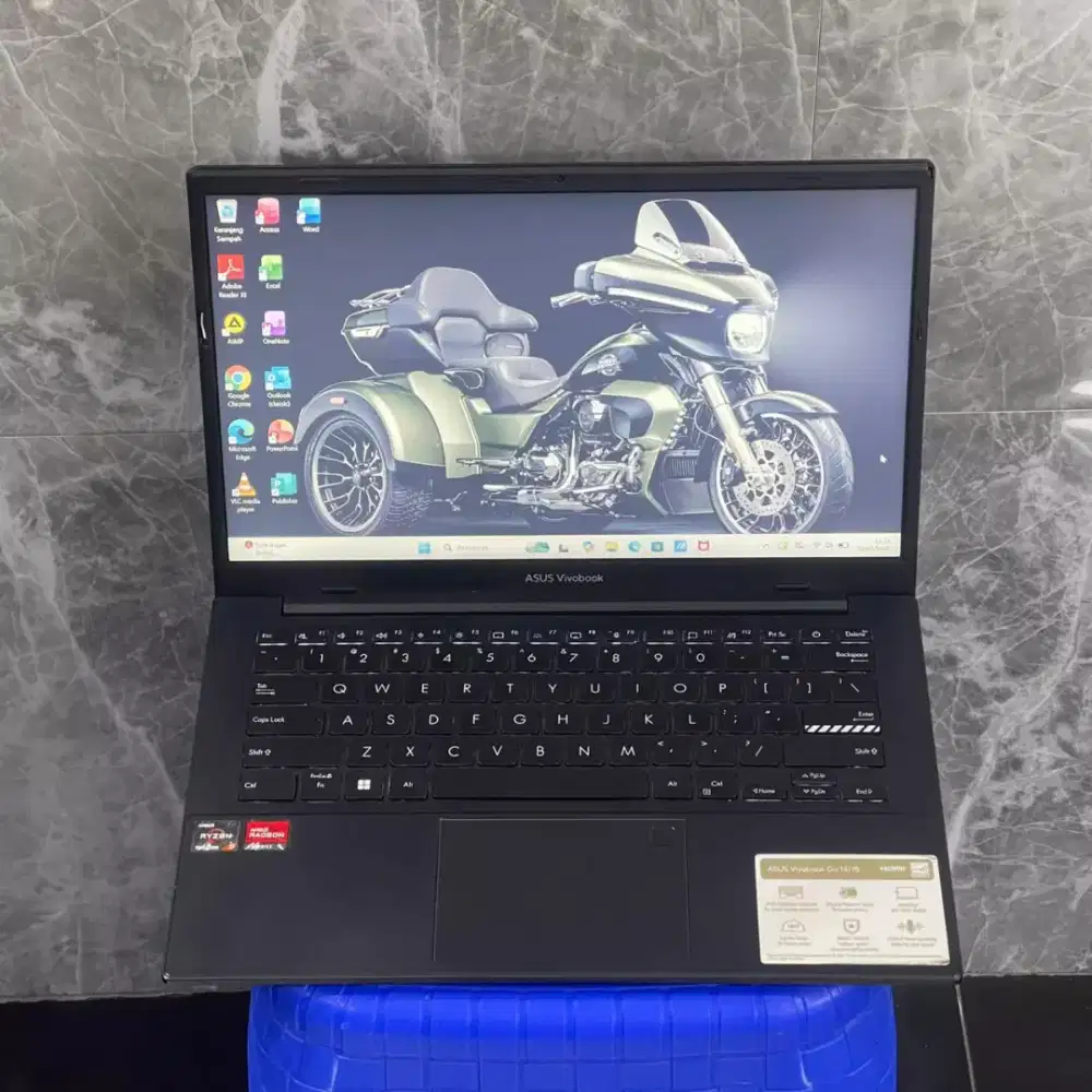 ASUS VIVOBOOK GO 14. E1404FA  AMD Ryzen 3-7320U RAM 8GB  ⁠SSD 256 GB