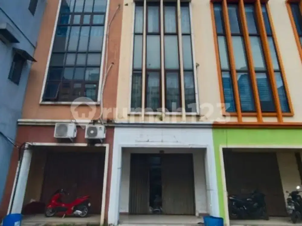 Ruko Bagus di Daan Mogot Baru, Kalideres, Jakarta Barat *0030-JON*
