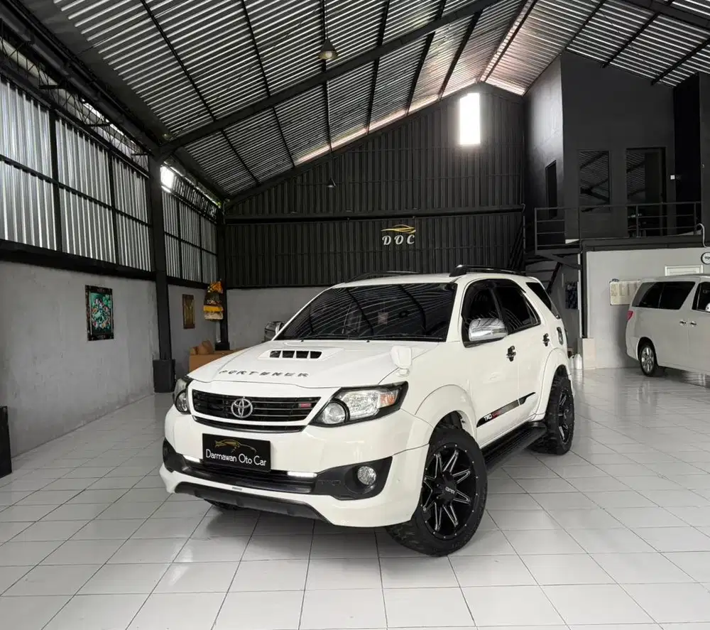 Fortuner VNT TRD 2014 pmk asli bali