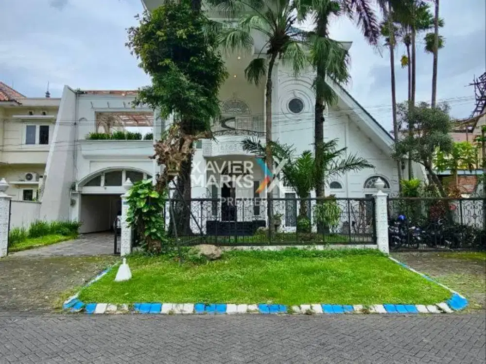 Dijual Rumah Design American Plus Private Pool di Boulevard PBI Araya, Blimbing Kota Malang