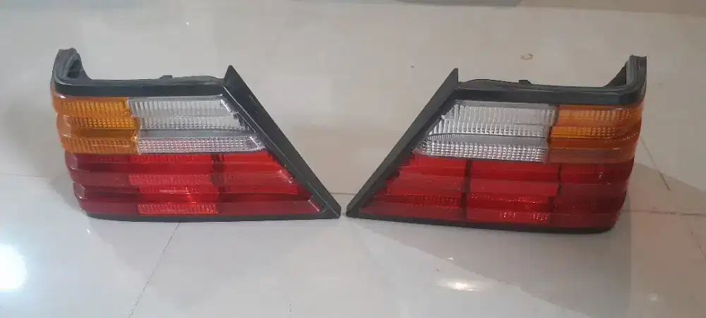 Stoplamp Mercy E-Class W124