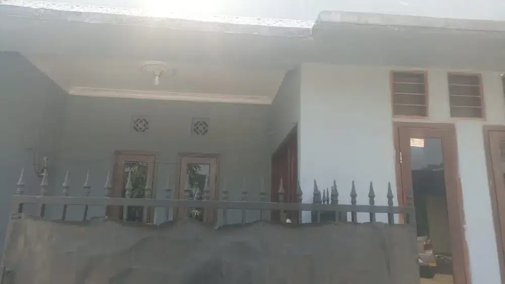 Dikontrakan disewakan rumah di Villa mutiara cikarang 2 dekat cifest