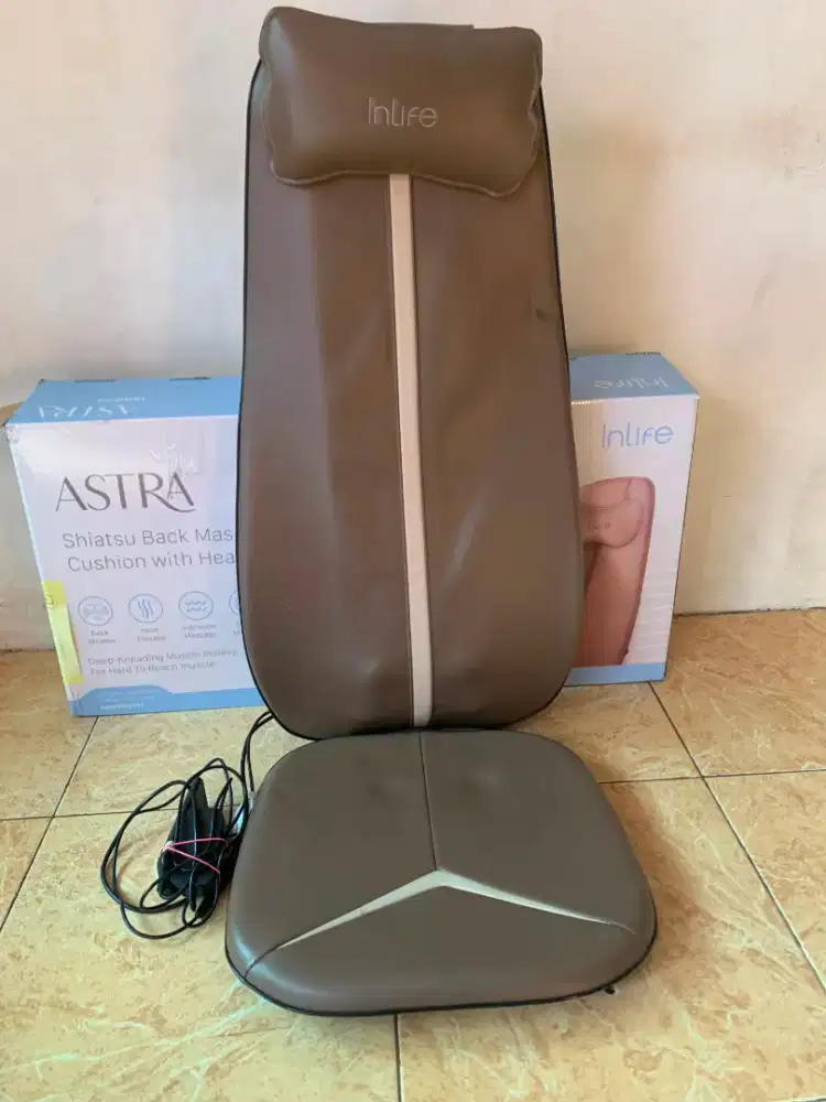 kursi pijat merek astra like new , normal semua jarang dipakek