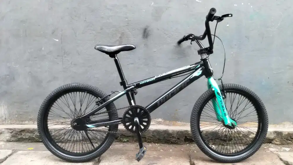 Sepeda bmx pacific