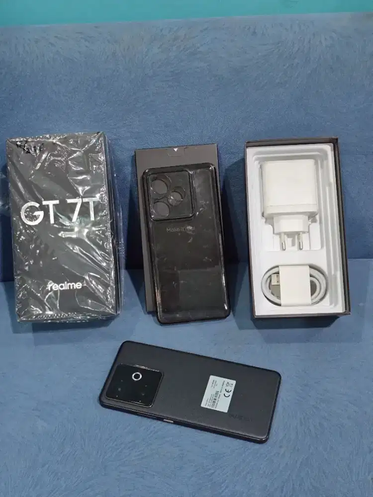 Realme Gt 7T Ram 12 internal 256 lengkap resmi