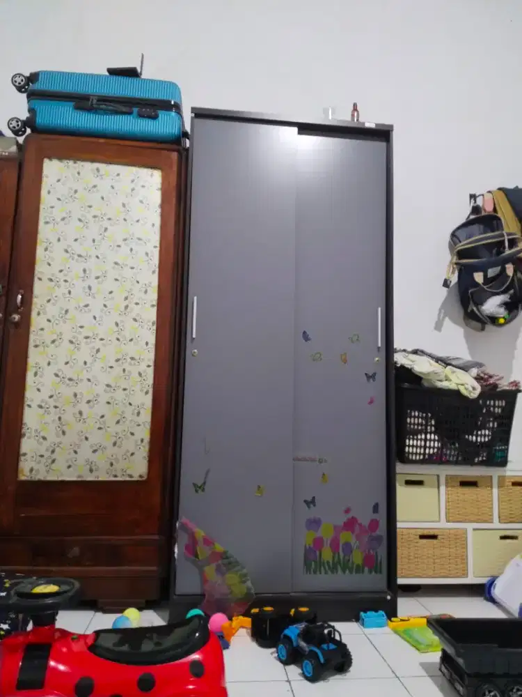 JUAL CEPAT LEMARI SLEDING 2 PINTU