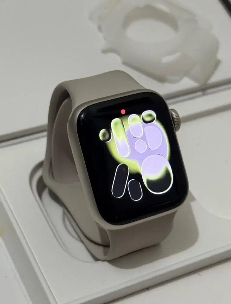 iBox Apple Watch SE Gen 2 40mm Starlight Fullset ID/A