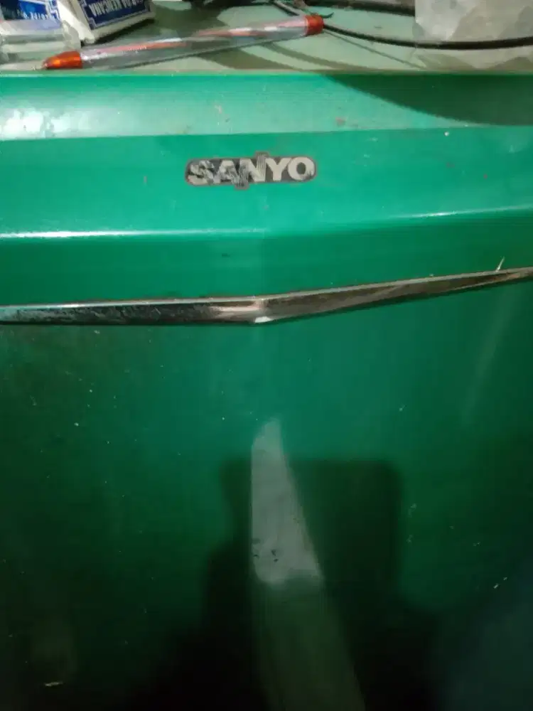 Kulkas satu pintu merk Sanyo