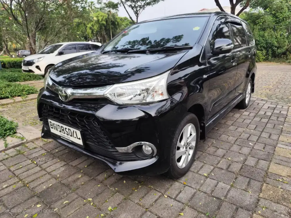 Toyota avanza veloz at matic cvt 1.3cc th 2018 hitam