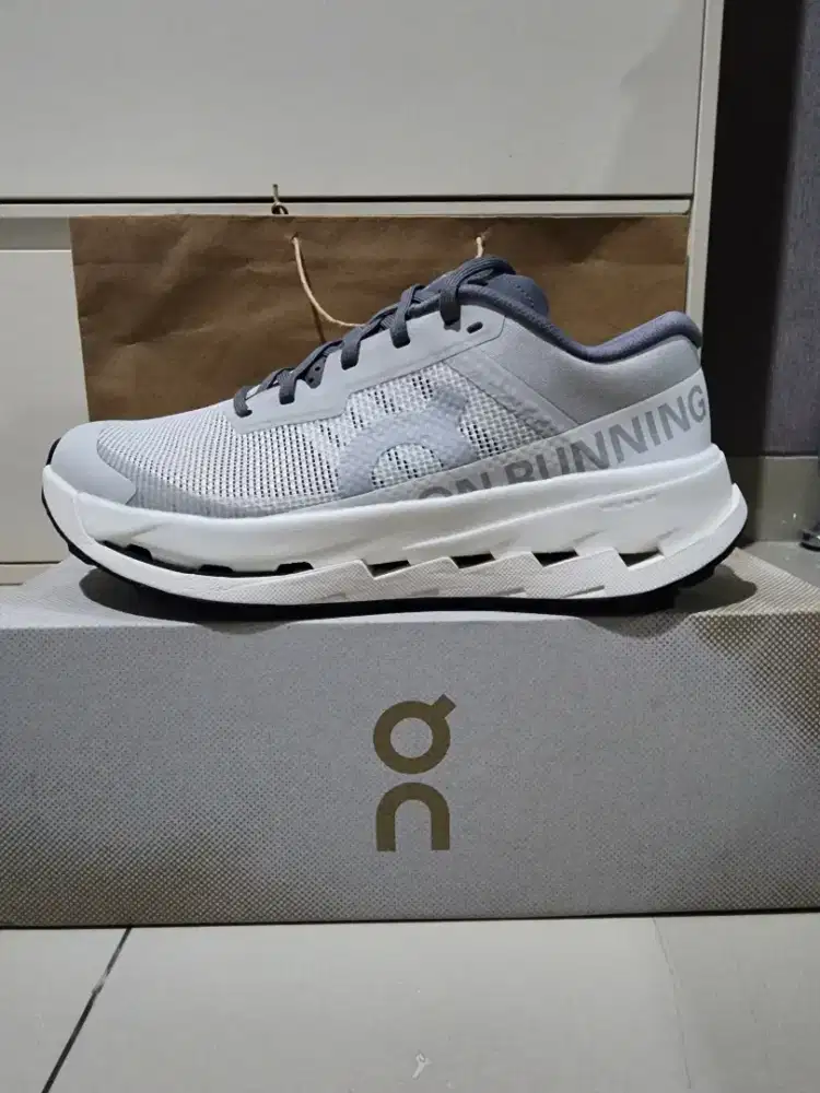 Dijual Cepat Sepatu On Cloud Belum Pernah Pakai