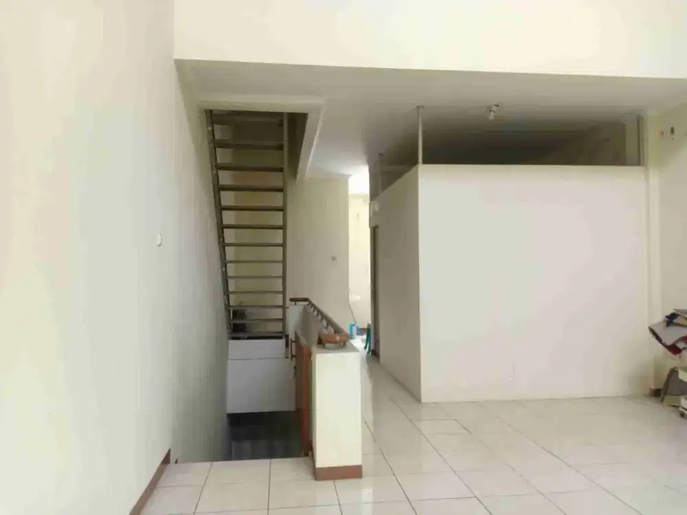 SEWA RUKO TERJANGKAU KOTA BARU PARAHYANGAN