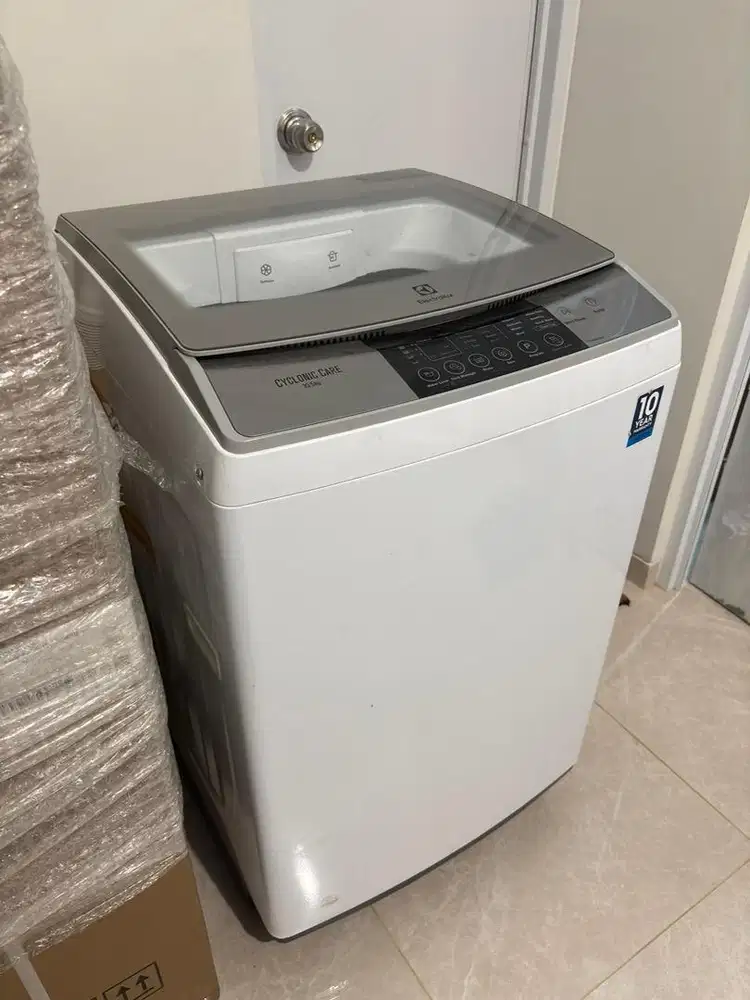 Mesin Cuci Electrolux Top Load | Jarang Dipakai | Normal 100%