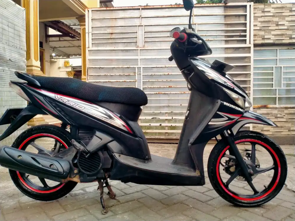 Honda Vario pajak hidup lengkap sehat keterangan detail dibawah