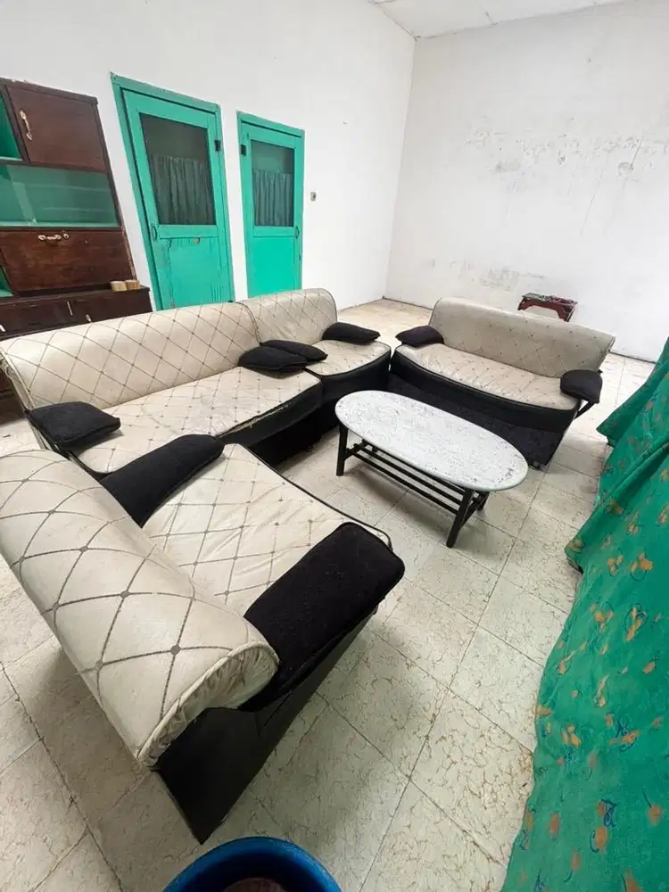 Dijual murah sofa
