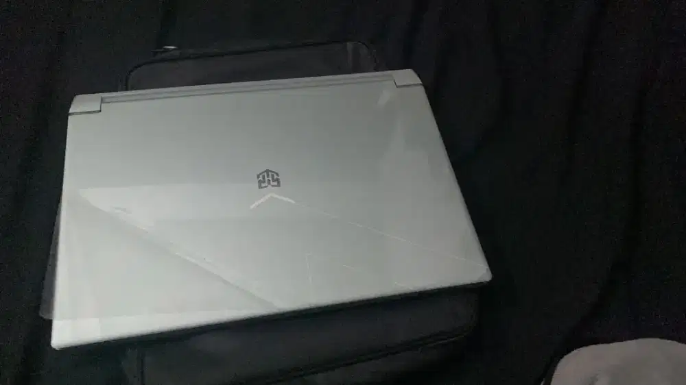 Jual laptop advan pixwar gaming full set