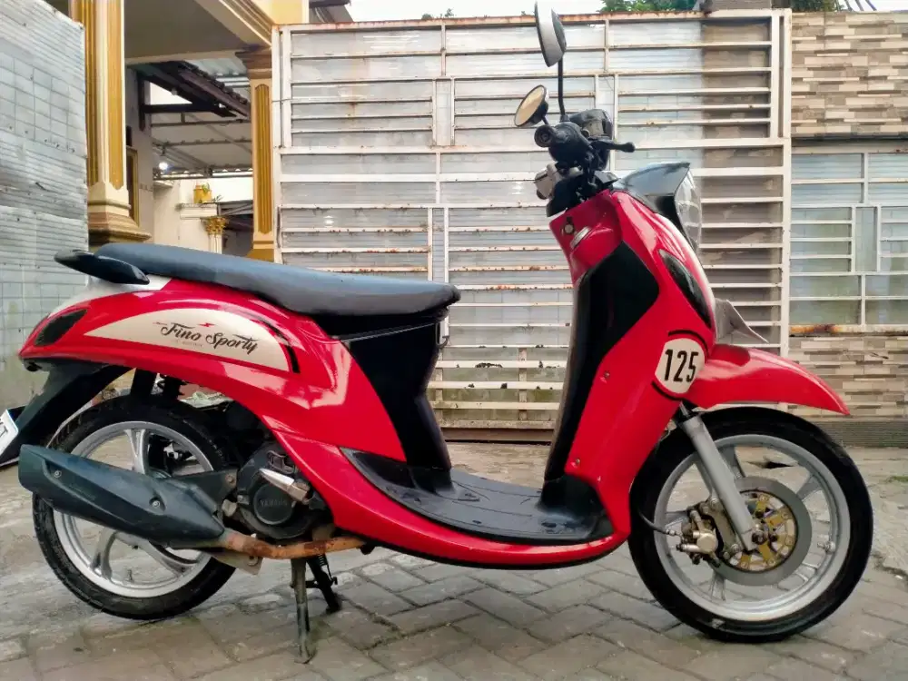 Yamaha Fino lengkap motor sehat walafiat keterangan detail dibawah