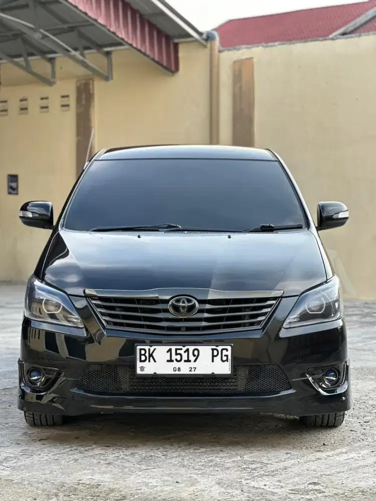Toyota innova 2.5 G luxury at matic 2012