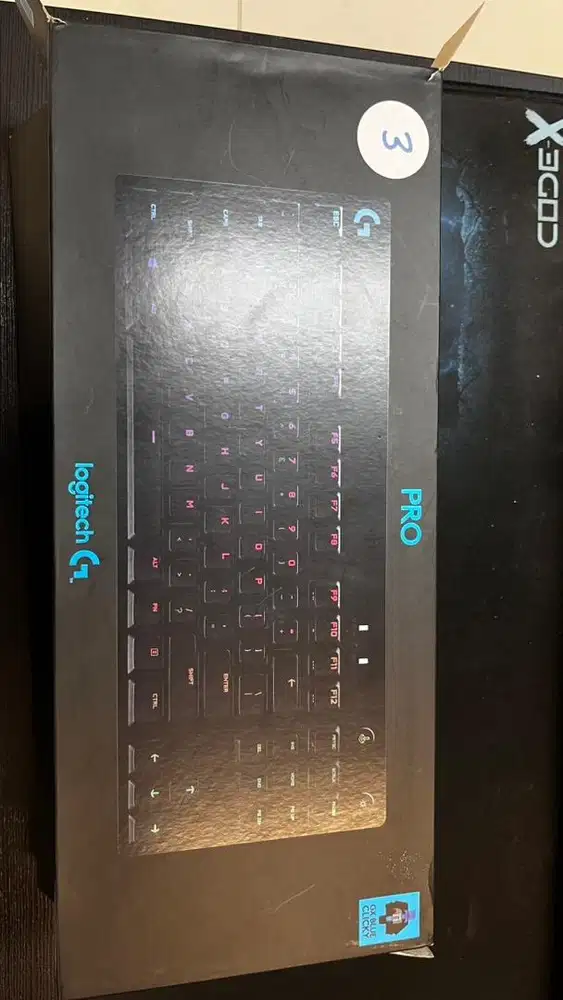 KEYBOARD LOGITECH PRO