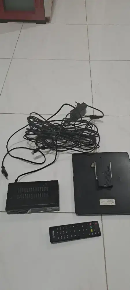 Matrix set top box Apple merah