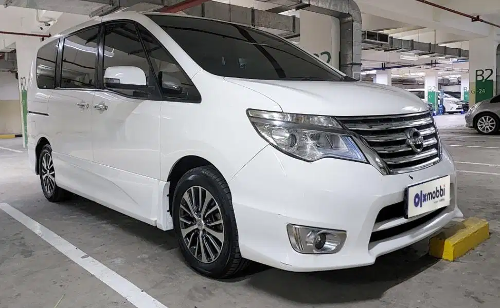 TDP 8, JT Nissan Serena 2.0 Highway Star Bensin-AT Putih 2017