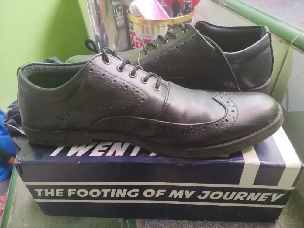DIJUAL SEPATU PANTOPEL PRIA