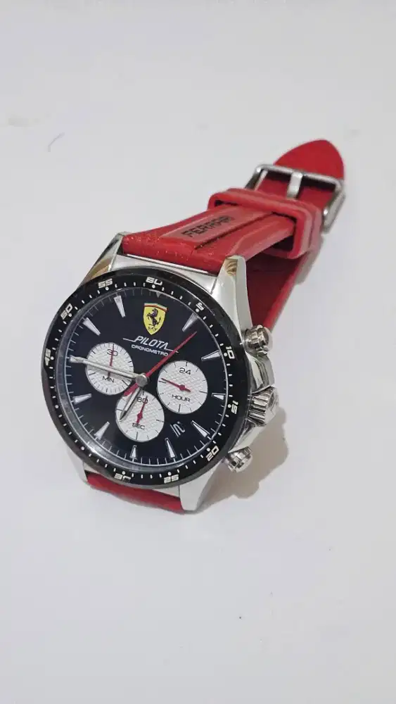 Jam tangan Scuderia Ferrari