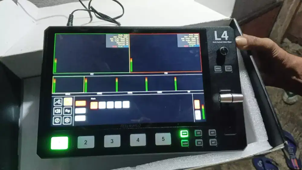 Feelworld Video Switcher L4