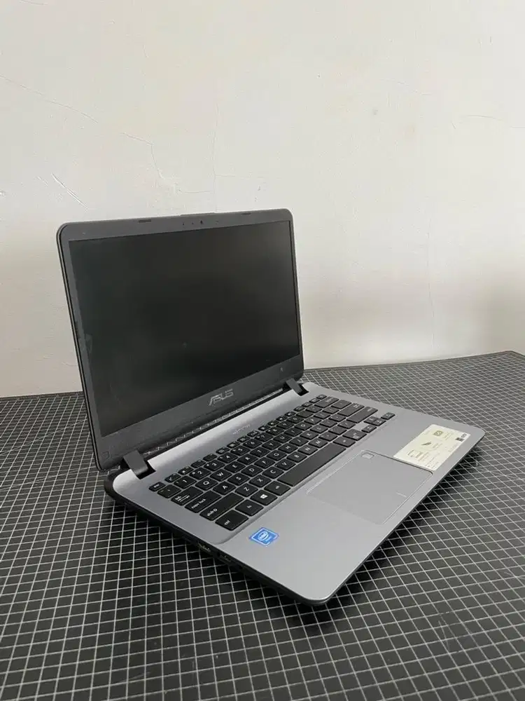Laptop ASUS A407MA