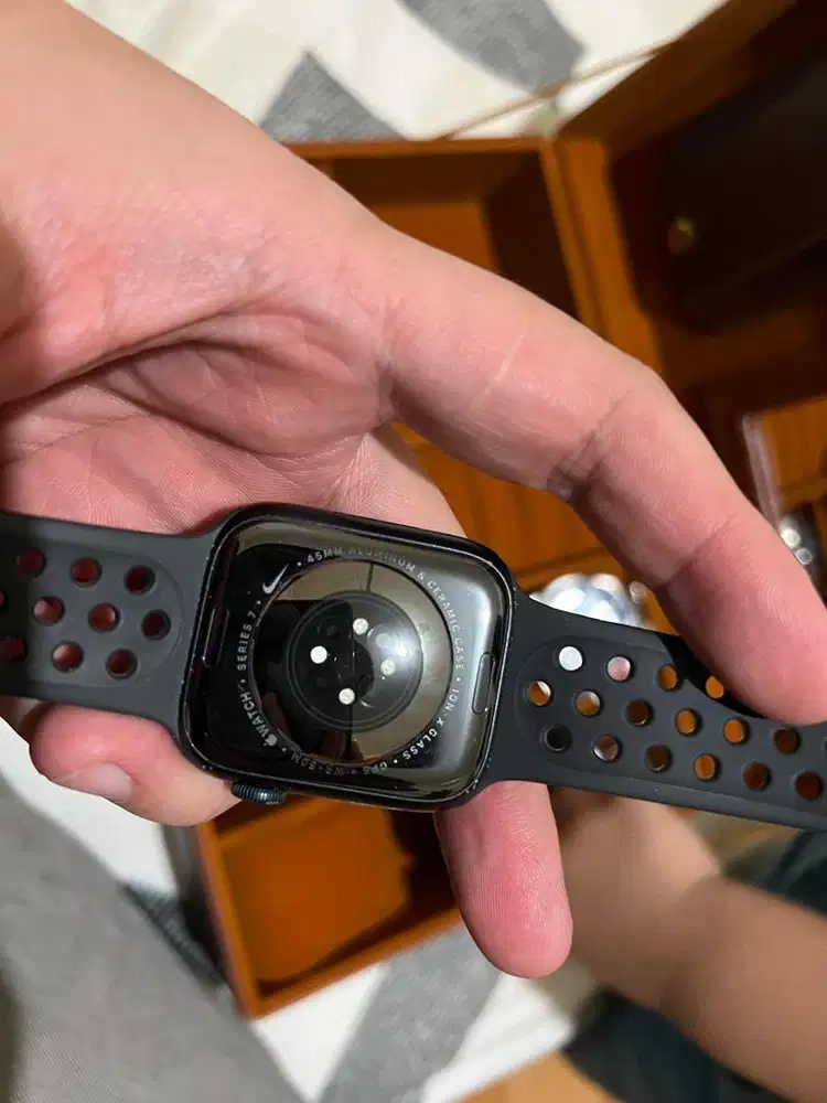 Dijual Apple Watch Series 7 Nike 45 MM