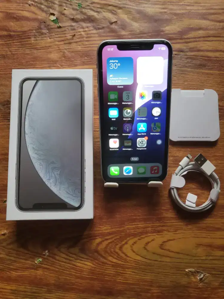 Iphone xr 64gb white inter fullset mulus all operator normal semua