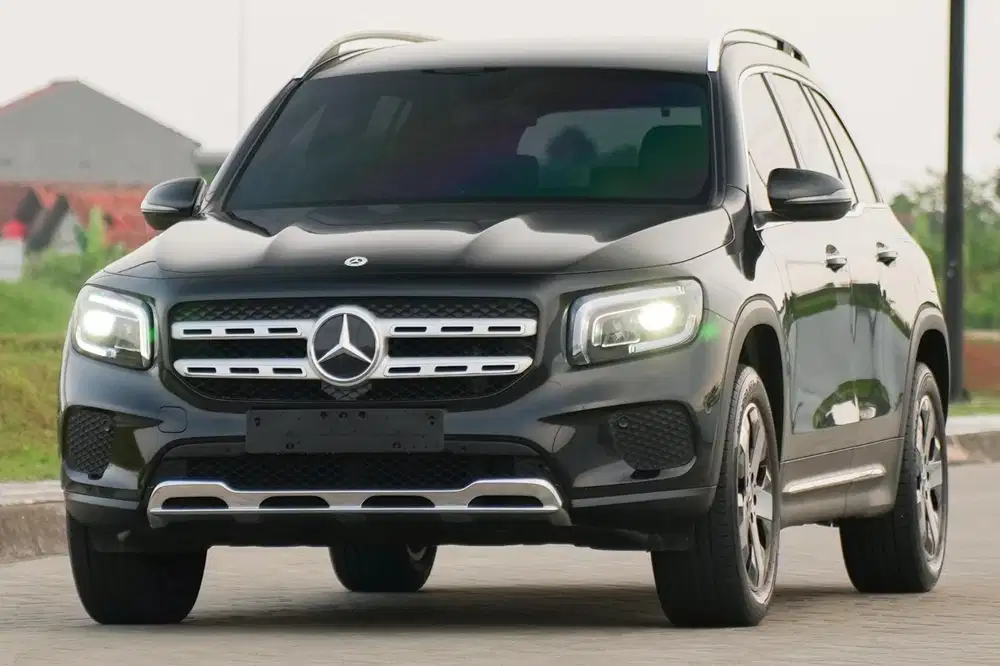 Gagah & Irit! Mercedes Benz GLB200 1.3 Progressive Line 2021 x3 a200