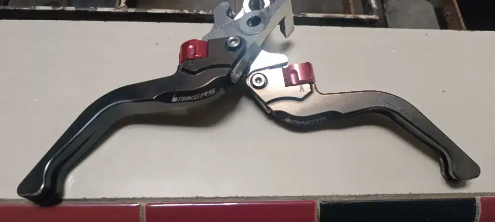 Handle rem depan merk bikers