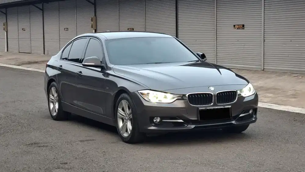 BMW 320 320i Sport 2013