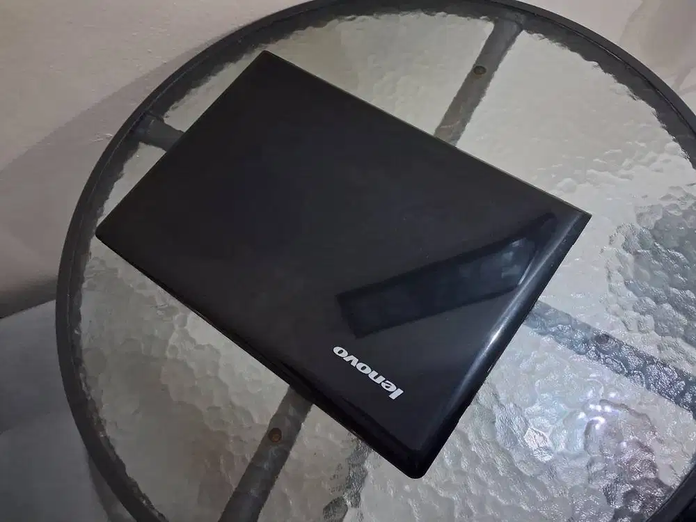 LENOVO 300 4GB 500GB SSD ReadyUp Batre Kuat Laptop Mulus Grnsi