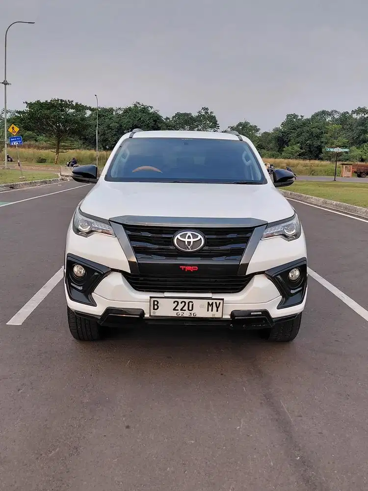 Toyota Fortuner TRD Sportivo at 2020 Putih Diesel