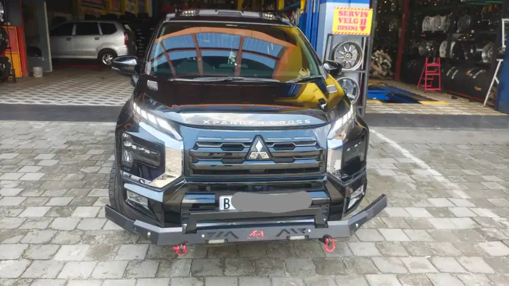 Xpander Cross Premium Plus 1.5 CVT 2024 Facelift 2025