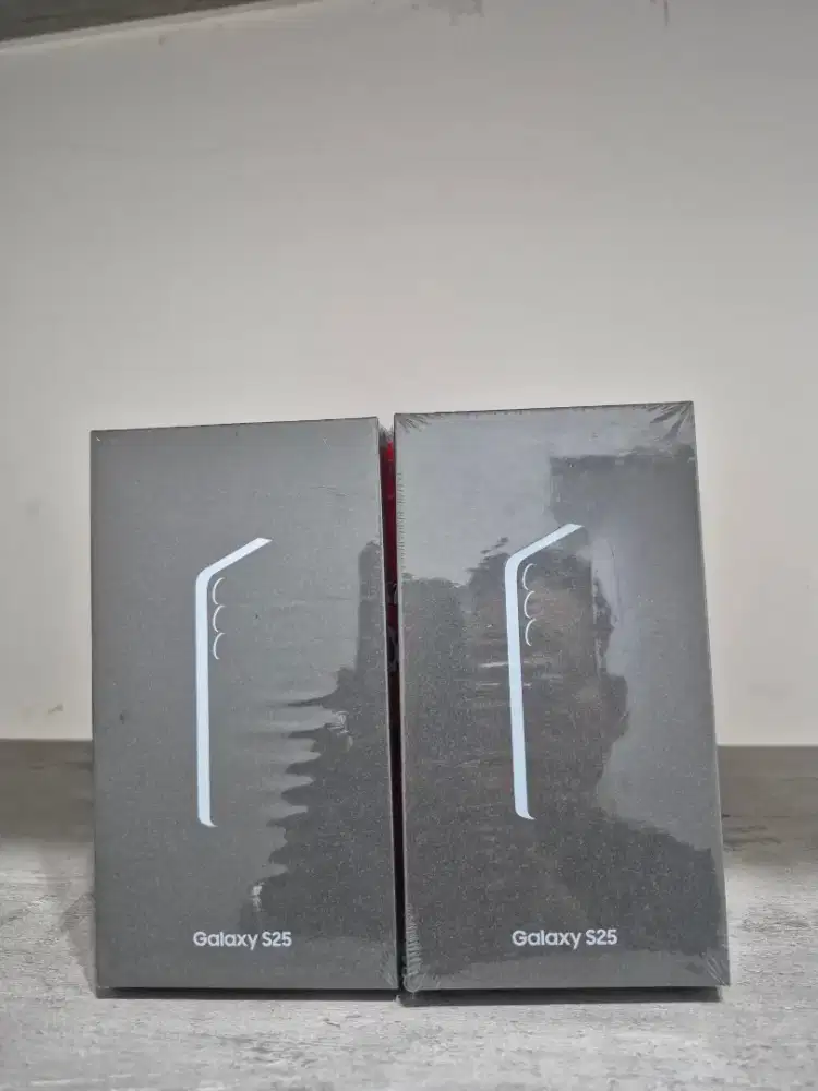 SAMSUNG GALAXY S25 Basic 12/256 BARU BERGARANSI RESMI