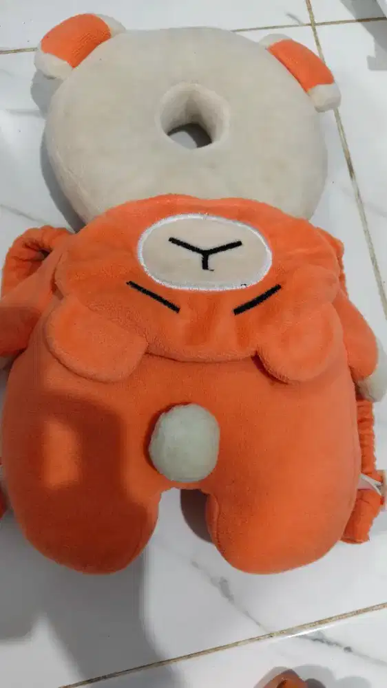 Bantal kepala bayi baru jalan