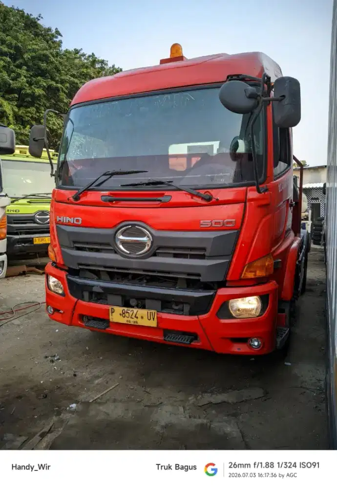 Hino 500 sg 260 head trailer engkel 6 roda tahun 2016 original