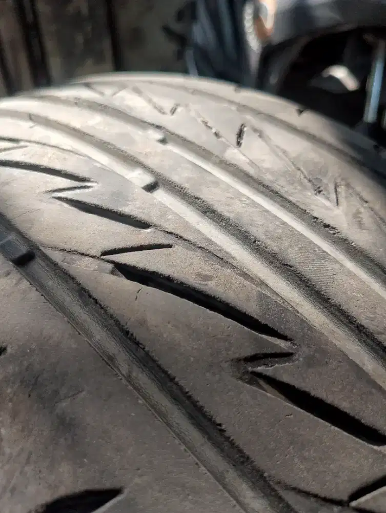 BAN BRIDGESTONE 225/55/17, 2 pcs