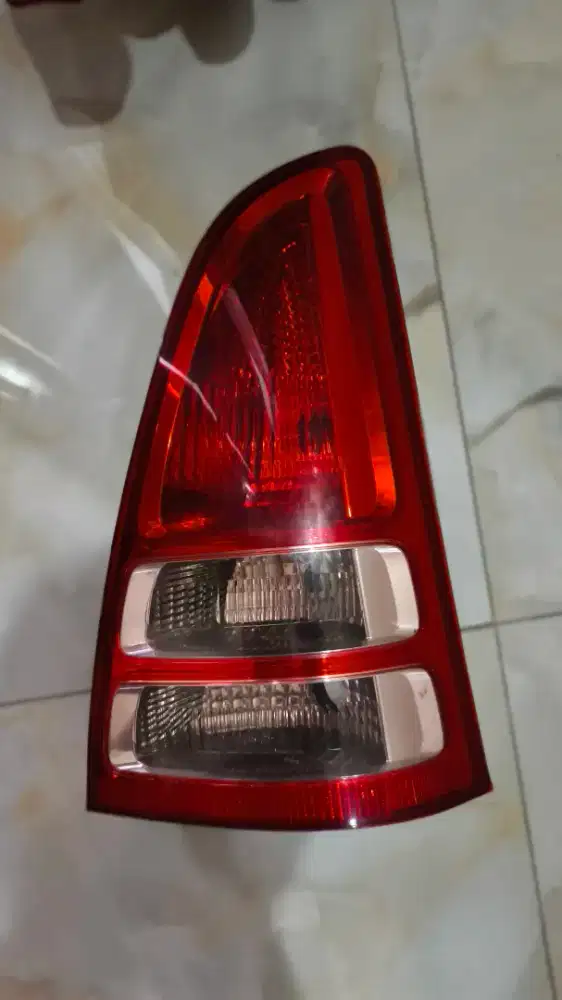 Lampu Innova 2014
