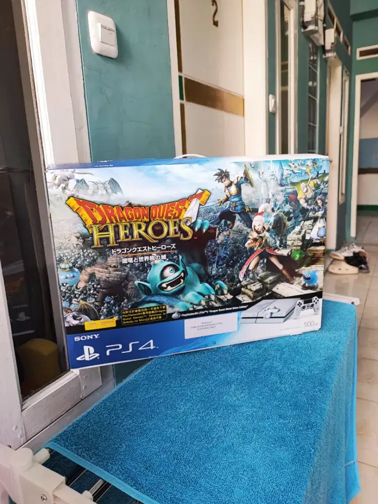 PS4 Dragon Quest Metal Slime Edition 500GB (CIB) Excellent Condition