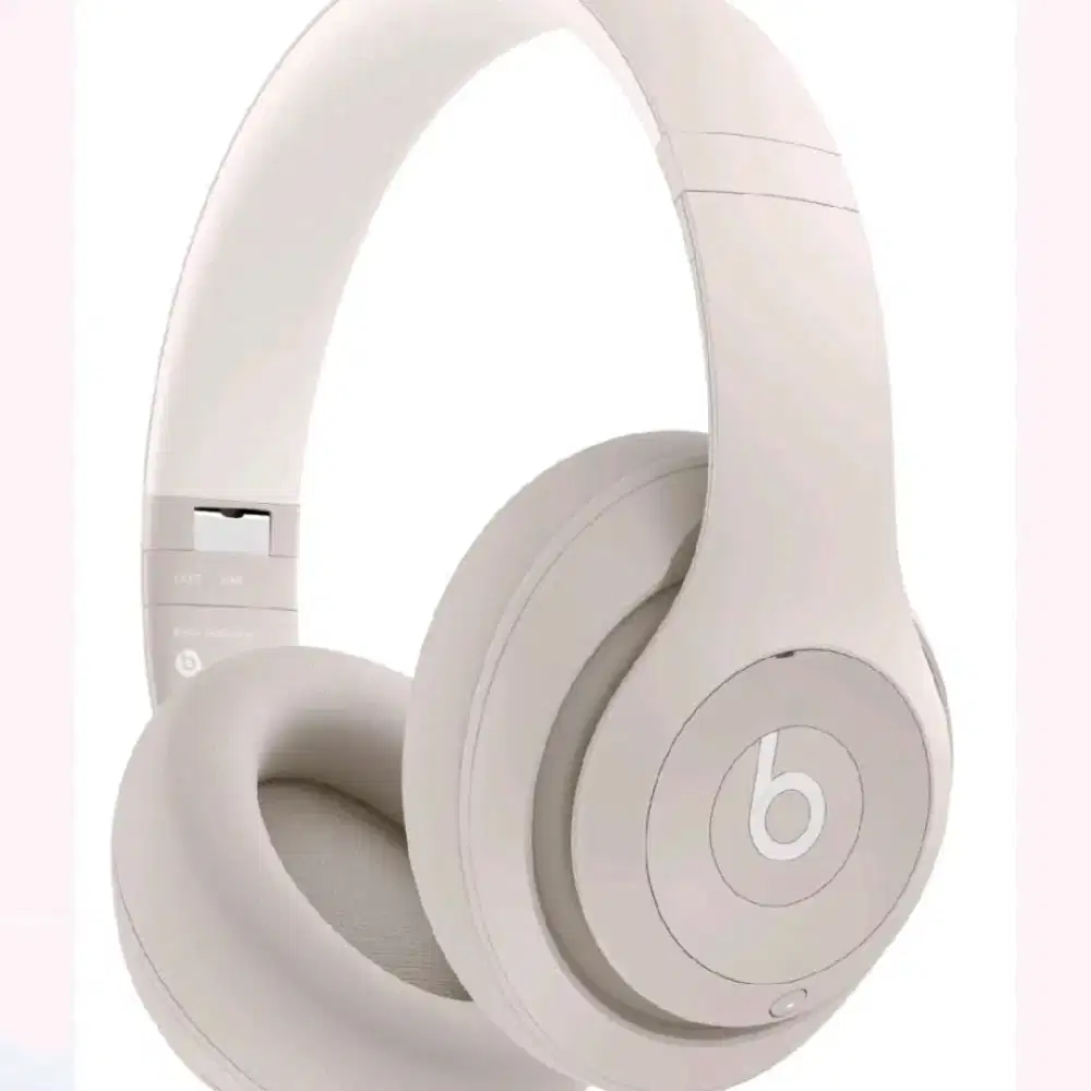Headphone Over Ear  Dengan Desain Lipat