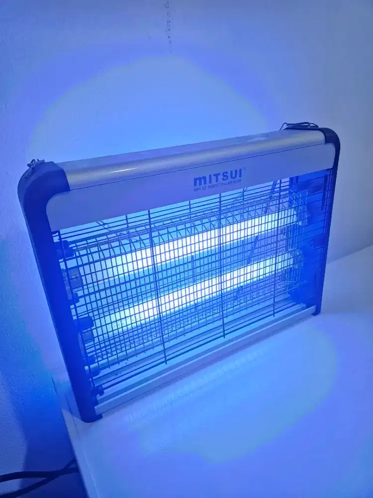 Lampu nyamuk UV MITSUI