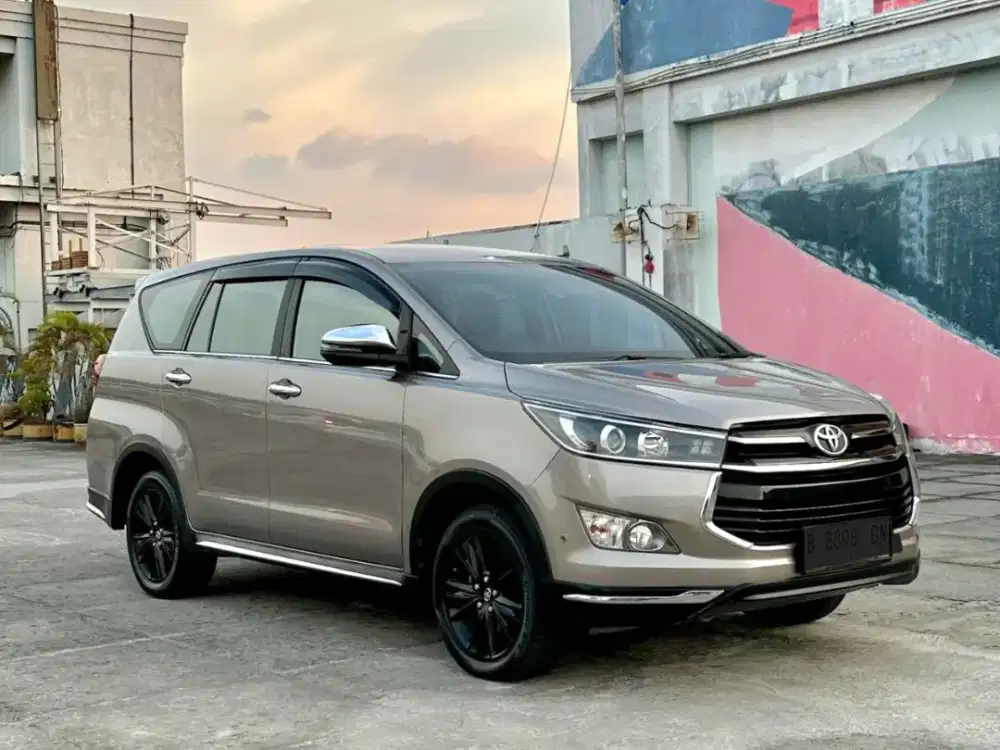 Toyota Kijang Innova Venturer 2.4 Diesel 2018