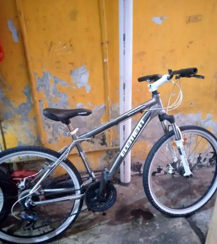 Sepeda MTB Element Graviton 1.0 26in.frame alloy di jaksel