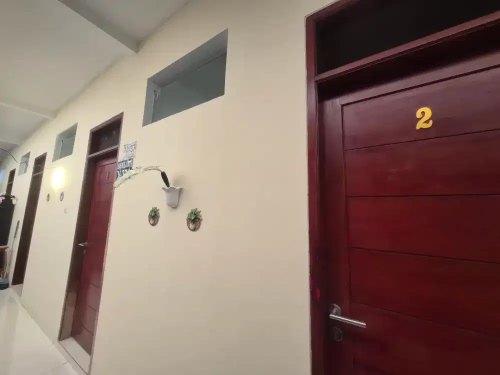 Dikontrakan kamar kos putri